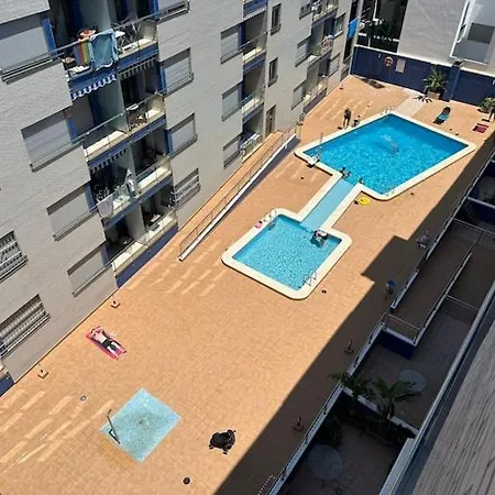 Апартаменты Casa Flora - Beachfront - Pool - Garage Торевьиа