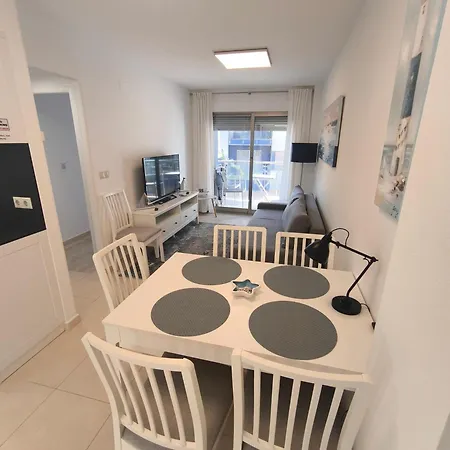 Апартаменты Casa Flora - Beachfront - Pool - Garage Торевьиа