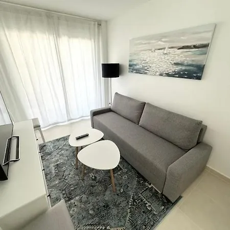 Апартаменты Casa Flora - Beachfront - Pool - Garage *