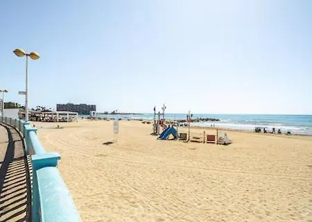 Апартаменты Casa Flora - Beachfront - Pool - Garage Торевьиа